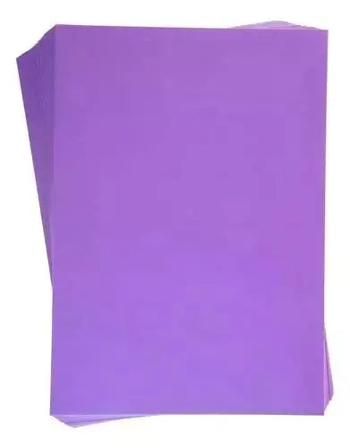 Cartulina Iris 1/8 Importada en uso para scrapbooking